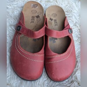 Women's Dr. Andrew Weil Red Leather Slip on Shoes Size 7/36